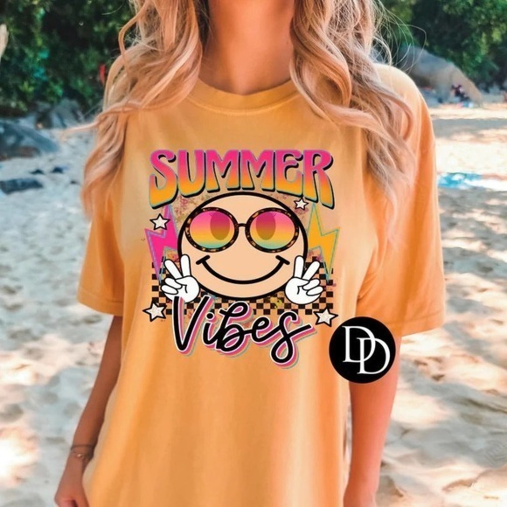 Summer Vibes Graphic‎ T Shirt Comfort Colors Unisex Sizing